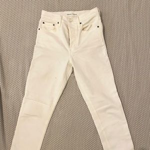 White Denim Forum Jeans (The Yoko High Rise Slim)